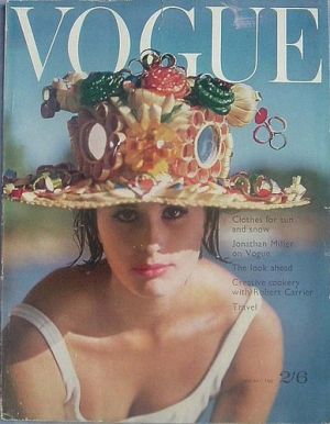 Vintage Vogue magazine covers - wah4mi0ae4yauslife.com - Vintage Vogue UK January 1962.jpg